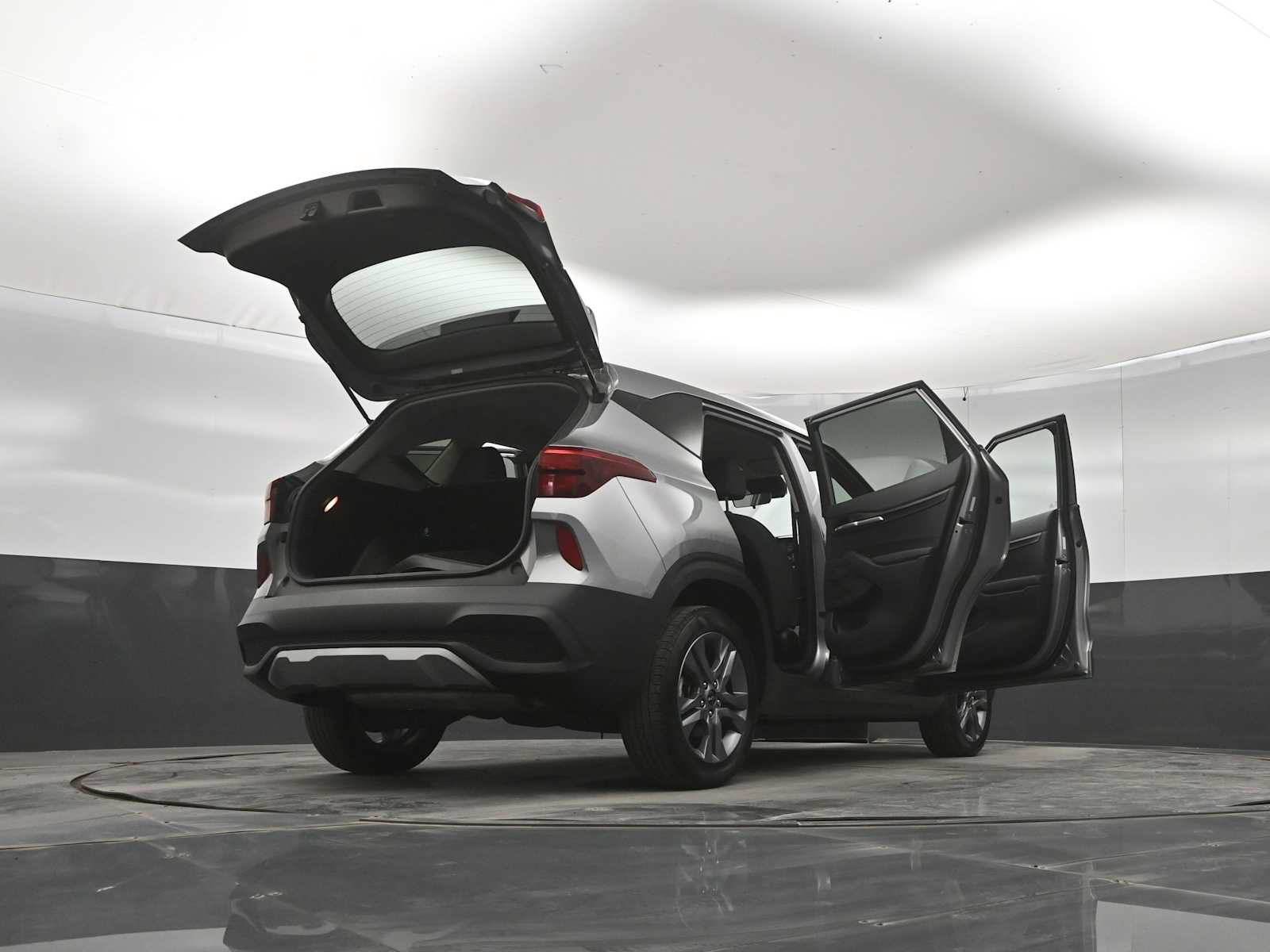 Used 2022 Kia Seltos LX AWD/4WD image 47