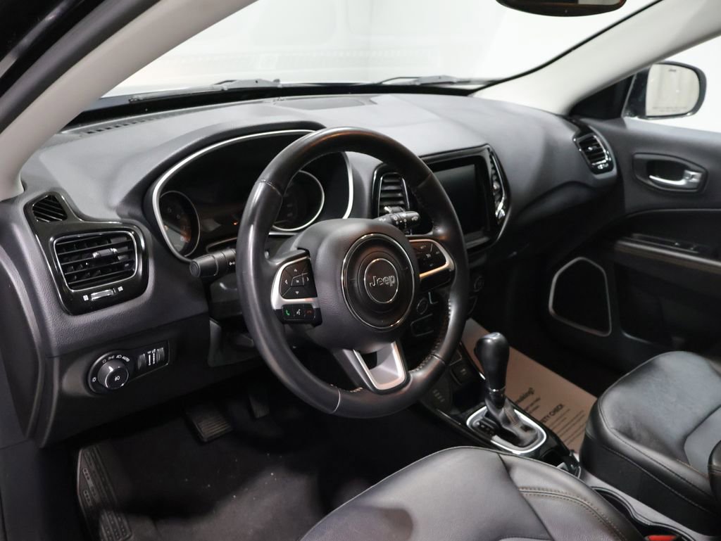Used 2020 Jeep Compass Limited AWD/4WD image 13