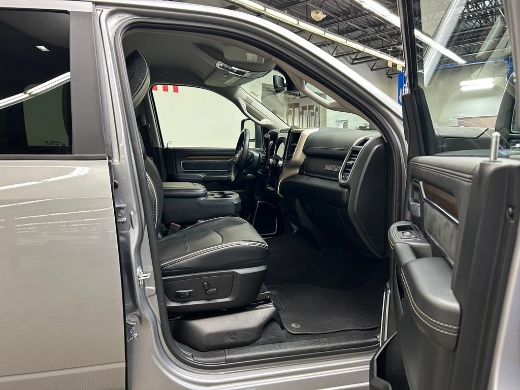 Used 2024 RAM 2500 Laramie AWD/4WD image 15