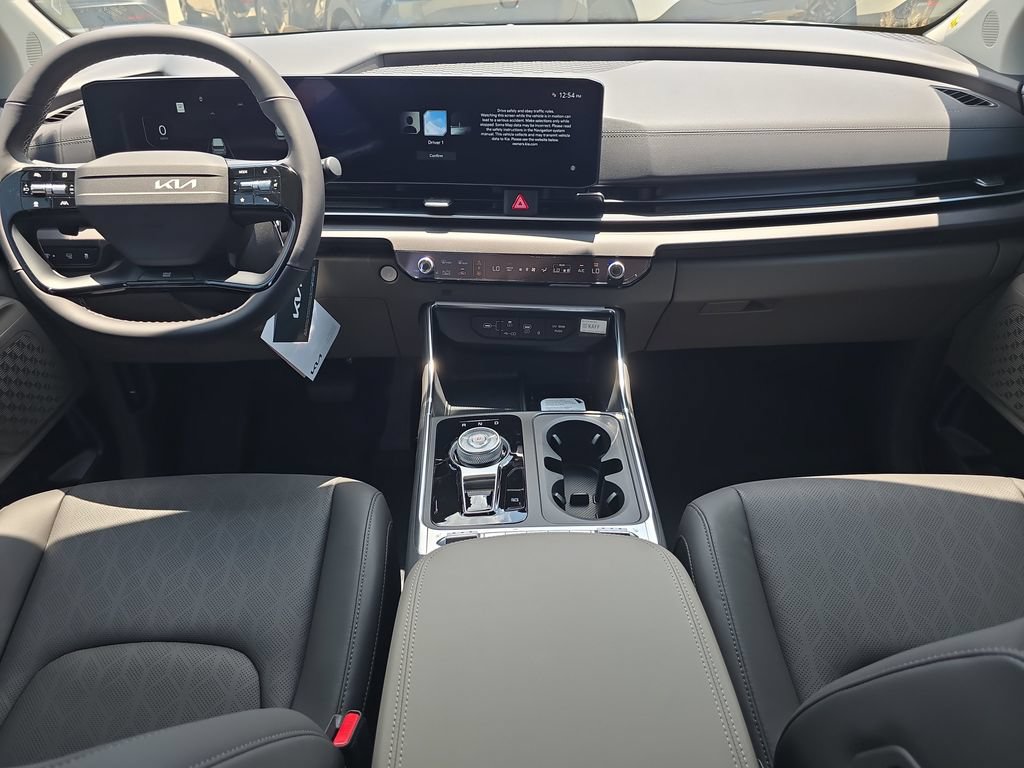 New 2027 Kia Carnival SX FWD image 13