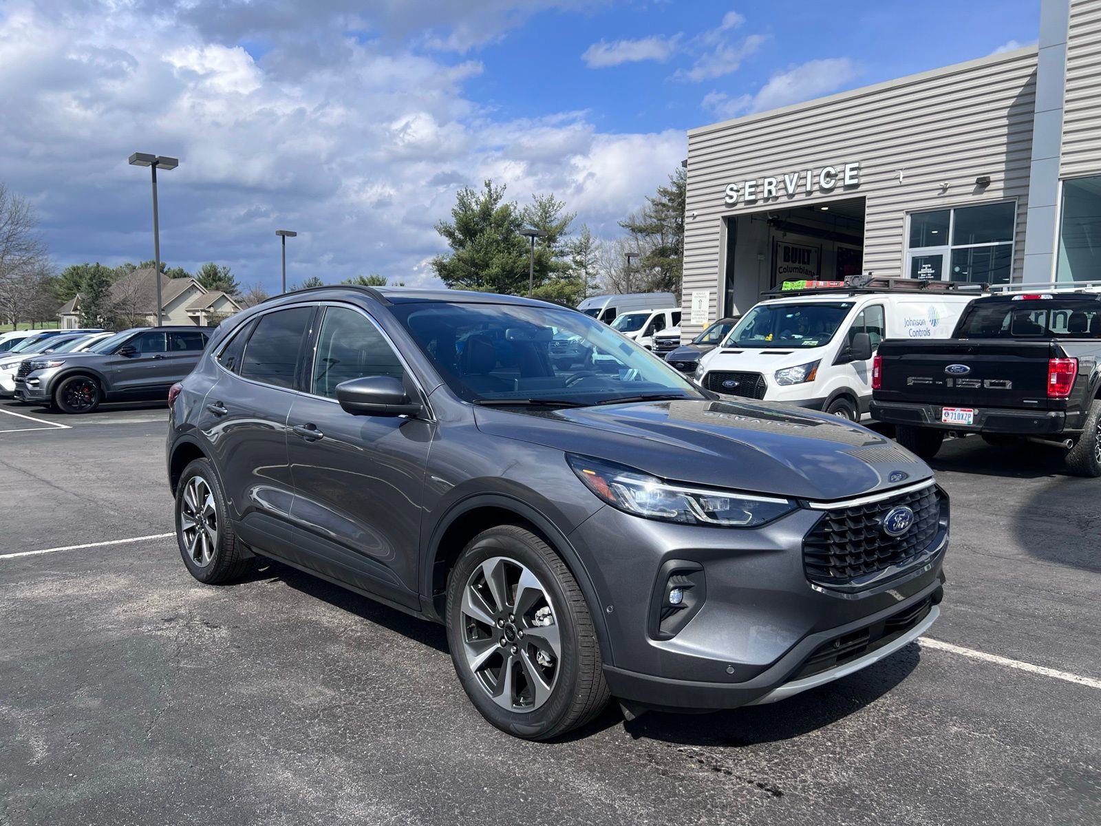 Used 2024 Ford Escape Platinum w/ Premium Technology Package image 8