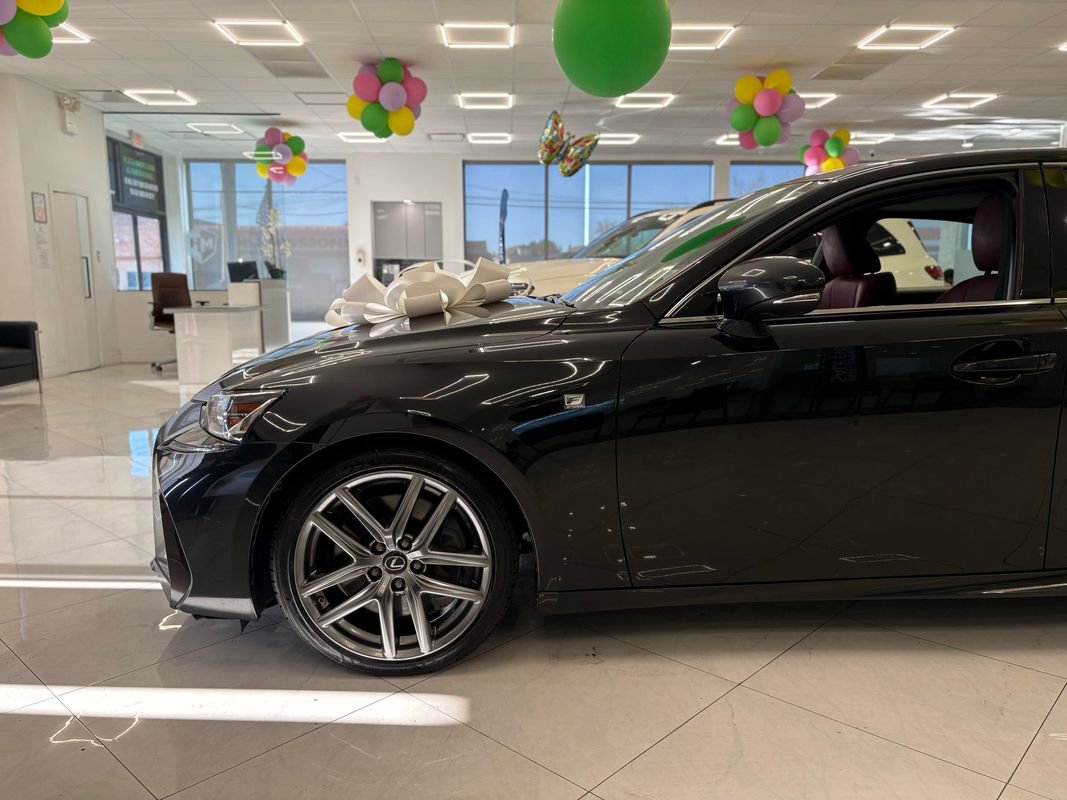 Used 2019 Lexus IS 300 F Sport w/ F Sport Package image 6