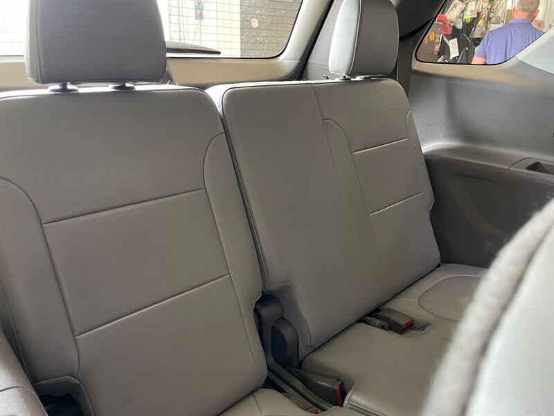 Used 2018 Chevrolet Traverse Premier AWD/4WD image 24