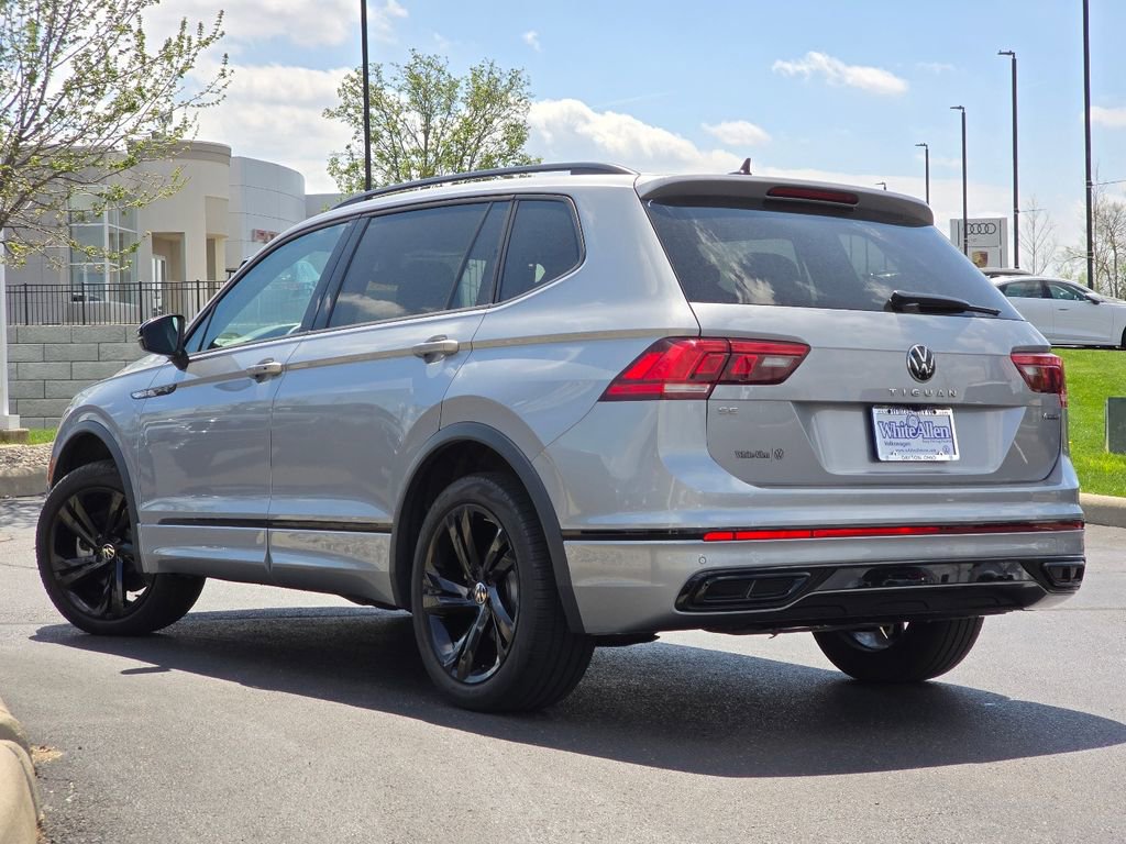 Used 2024 Volkswagen Tiguan SE R-Line AWD/4WD image 23