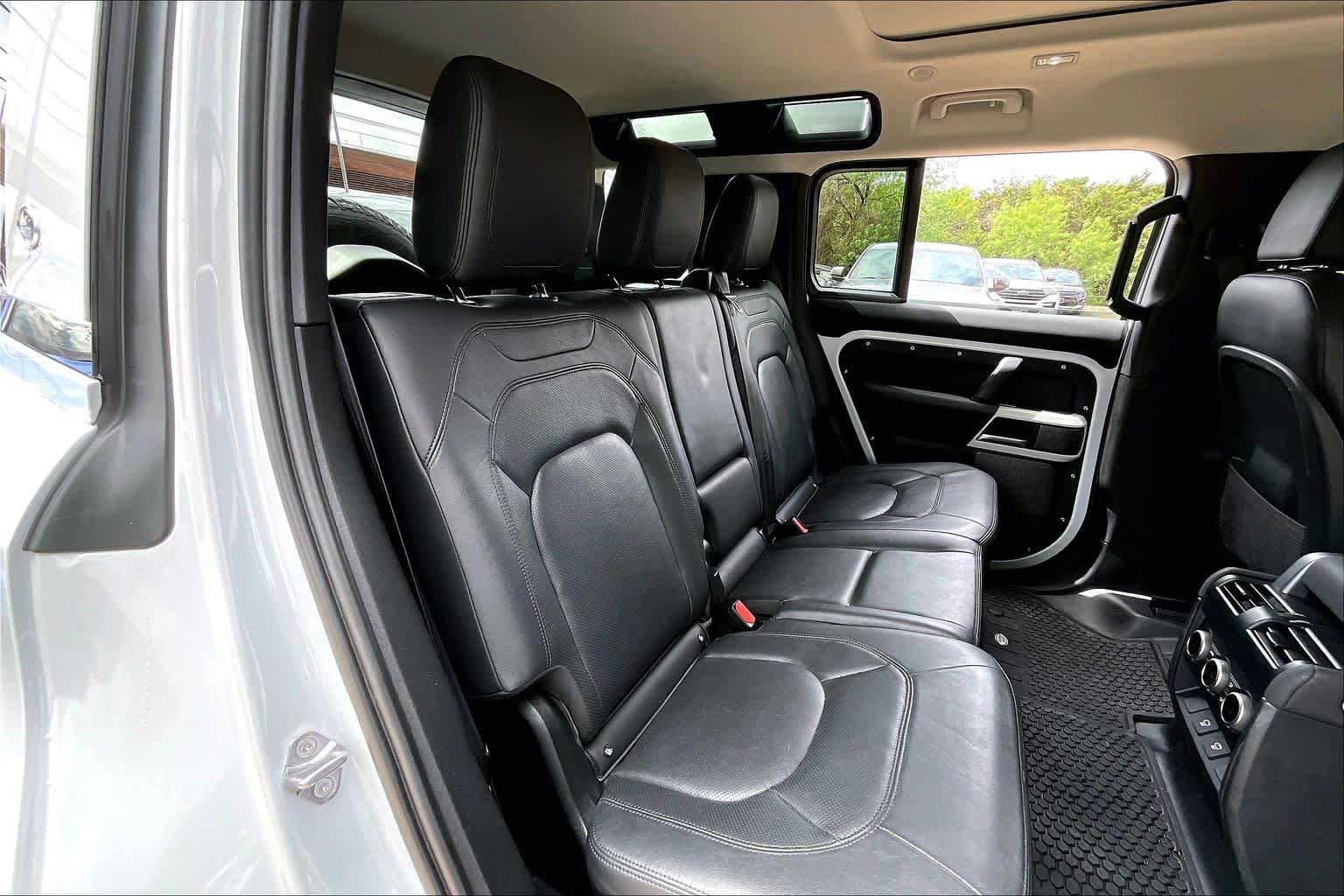 Used 2023 Land Rover Defender 110 S image 20