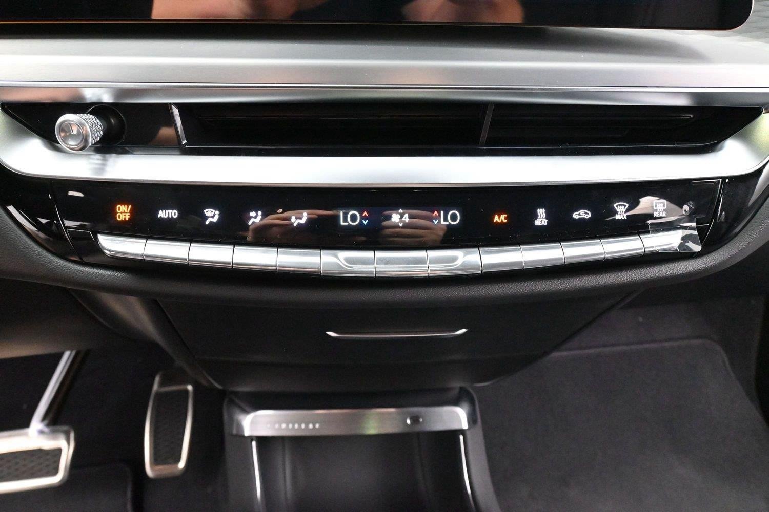 New 2027 Cadillac Lyriq Signature Sport AWD/4WD image 26