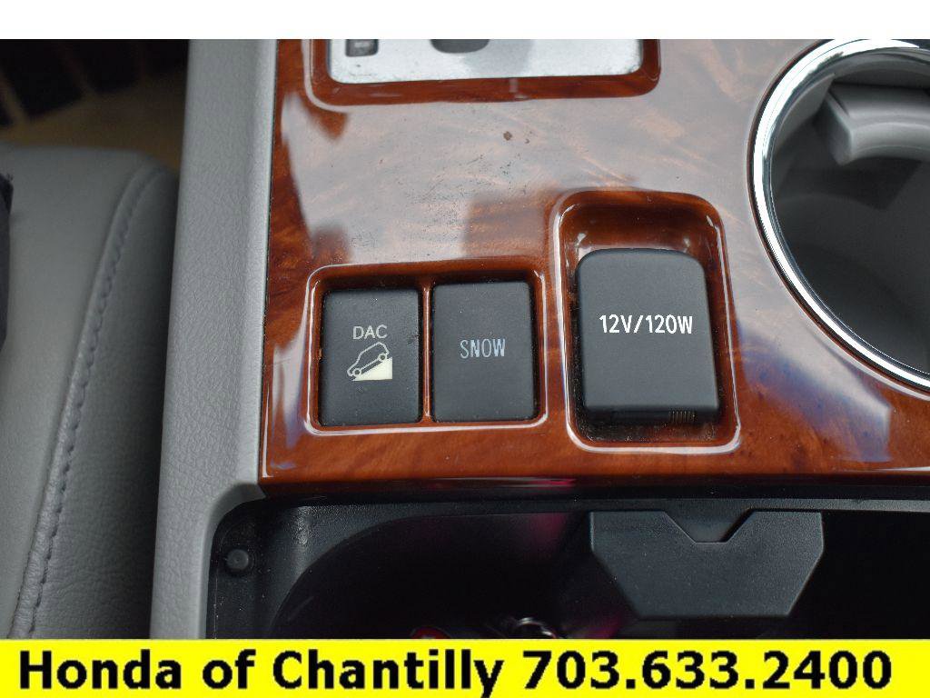 Used 2013 Toyota Highlander Limited image 18