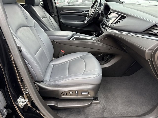 Used 2024 Buick Enclave Premium image 15