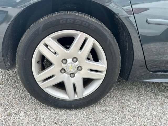 Used 2015 Chevrolet Impala LT w/ LT Sunroof Package FWD image 21