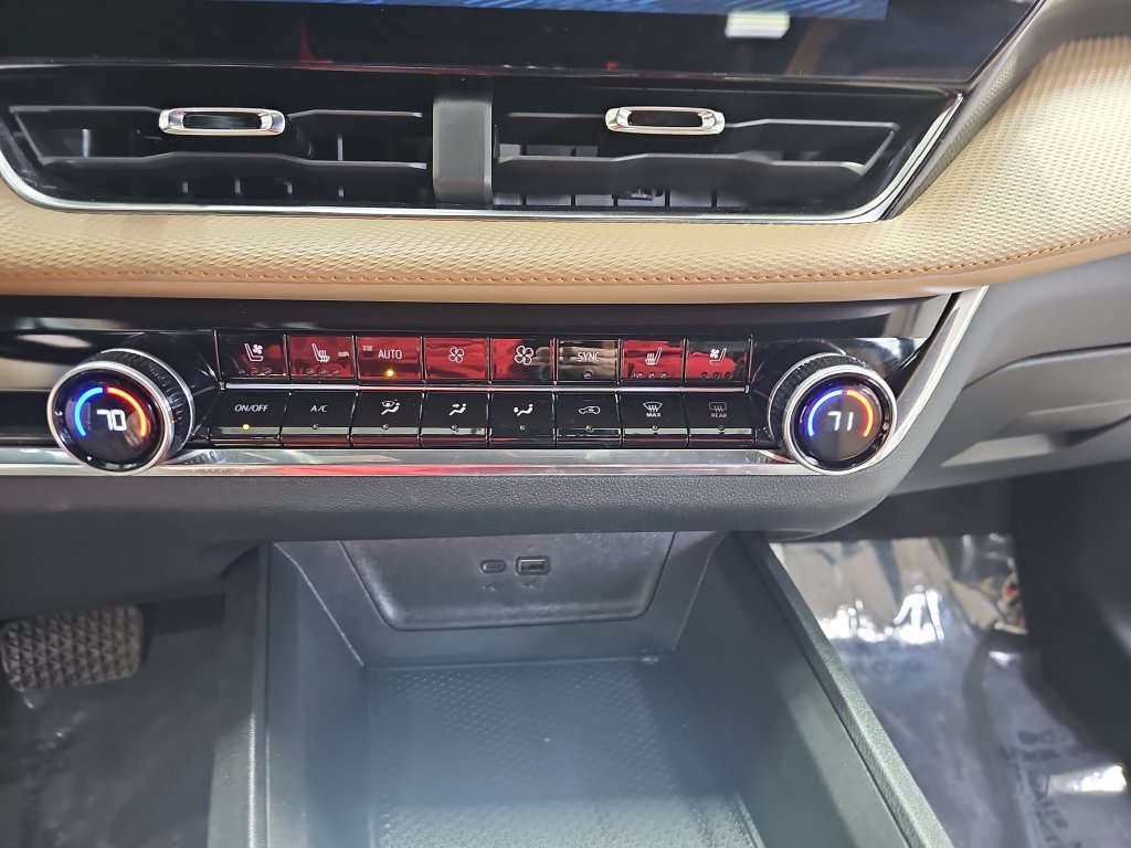 Certified 2025 Chevrolet Equinox ACTIV w/ Safety and Technology Package AWD/4WD image 26