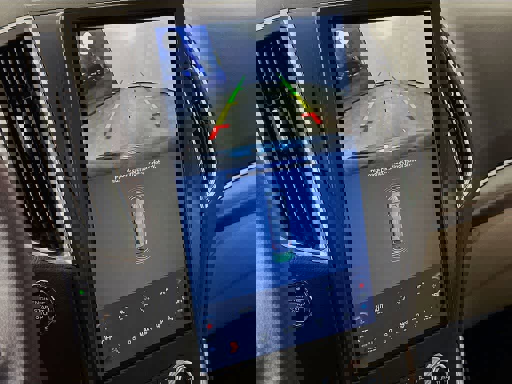 Certified 2024 Ford Edge Titanium image 27