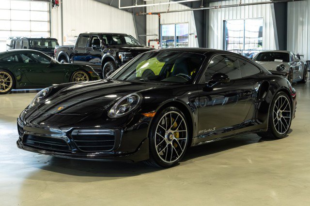 Used 2017 Porsche 911 Turbo S image 2