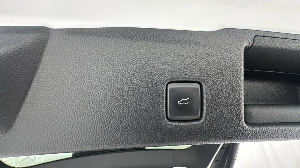 Used 2023 Ford Escape ST-Line image 16
