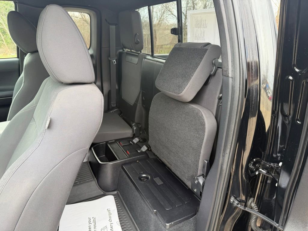 Used 2017 Toyota Tacoma TRD Sport w/ Premium & Technology Package image 26