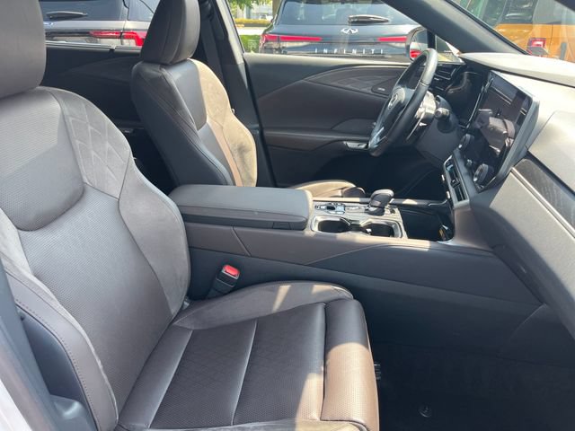 Used 2025 Lexus RX 450h AWD w/ Convenience Package image 31