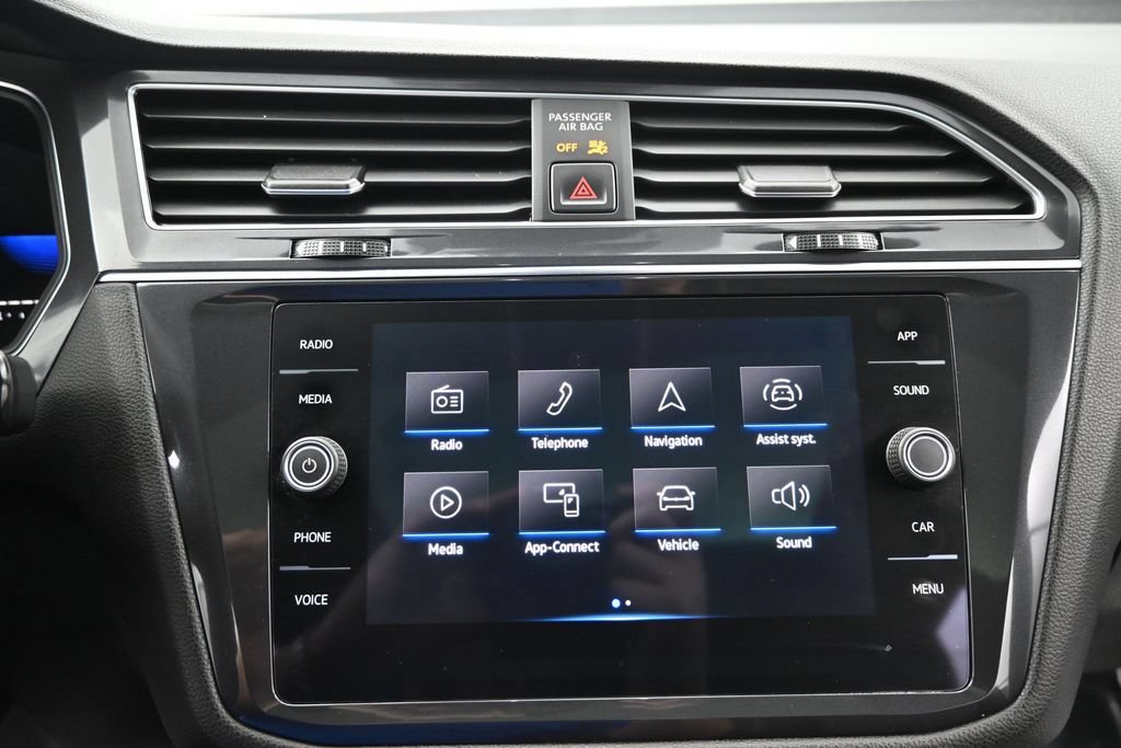 Used 2022 Volkswagen Tiguan SE R-Line FWD image 19