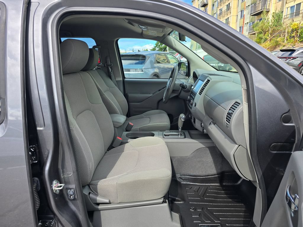 Used 2019 Nissan Frontier SV AWD/4WD image 11