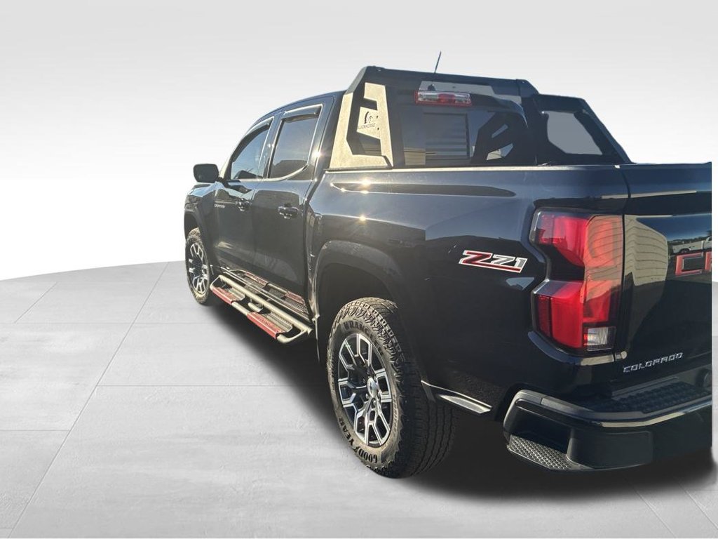 Used 2023 Chevrolet Colorado Z71 AWD/4WD image 6