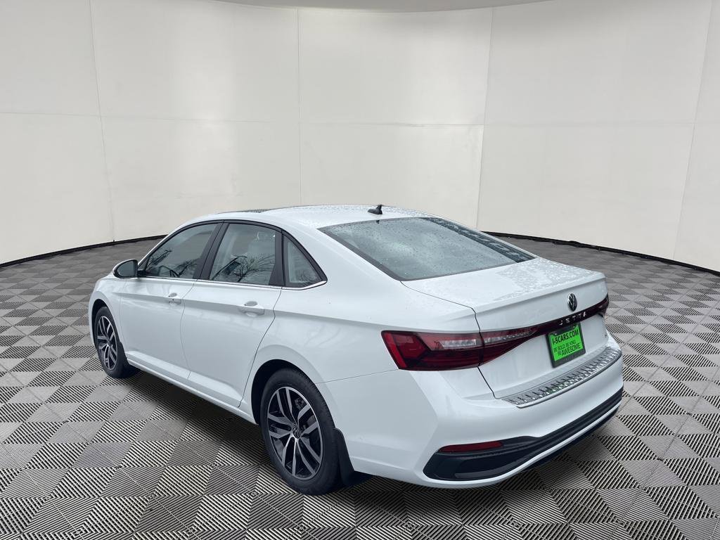 New 2026 Volkswagen Jetta SE FWD image 5