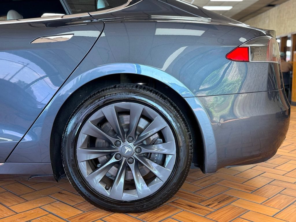 Used 2020 Tesla Model S Long Range Plus AWD/4WD image 13