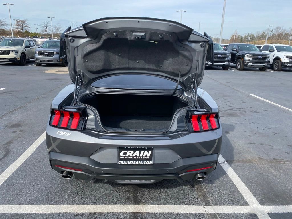 Certified 2024 Ford Mustang Coupe image 22