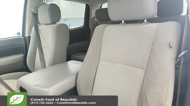 Used 2012 Toyota Tundra 4x4 CrewMax w/ Tow Pkg image 10