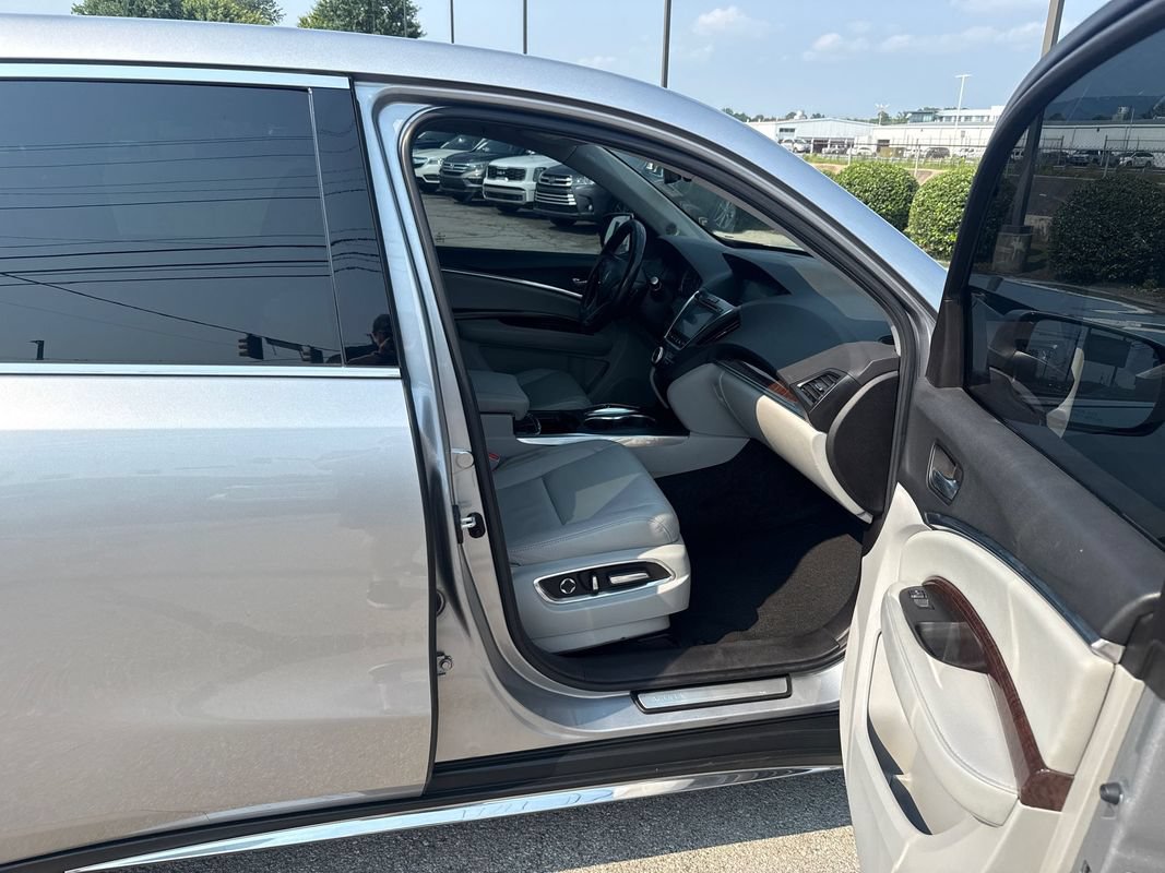 Used 2020 Acura MDX SH-AWD image 19