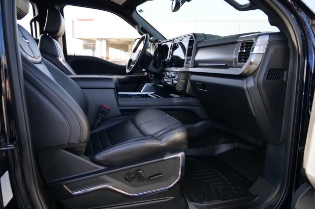 Used 2025 Ford F450 Platinum w/ FX4 Off-Road Package image 57