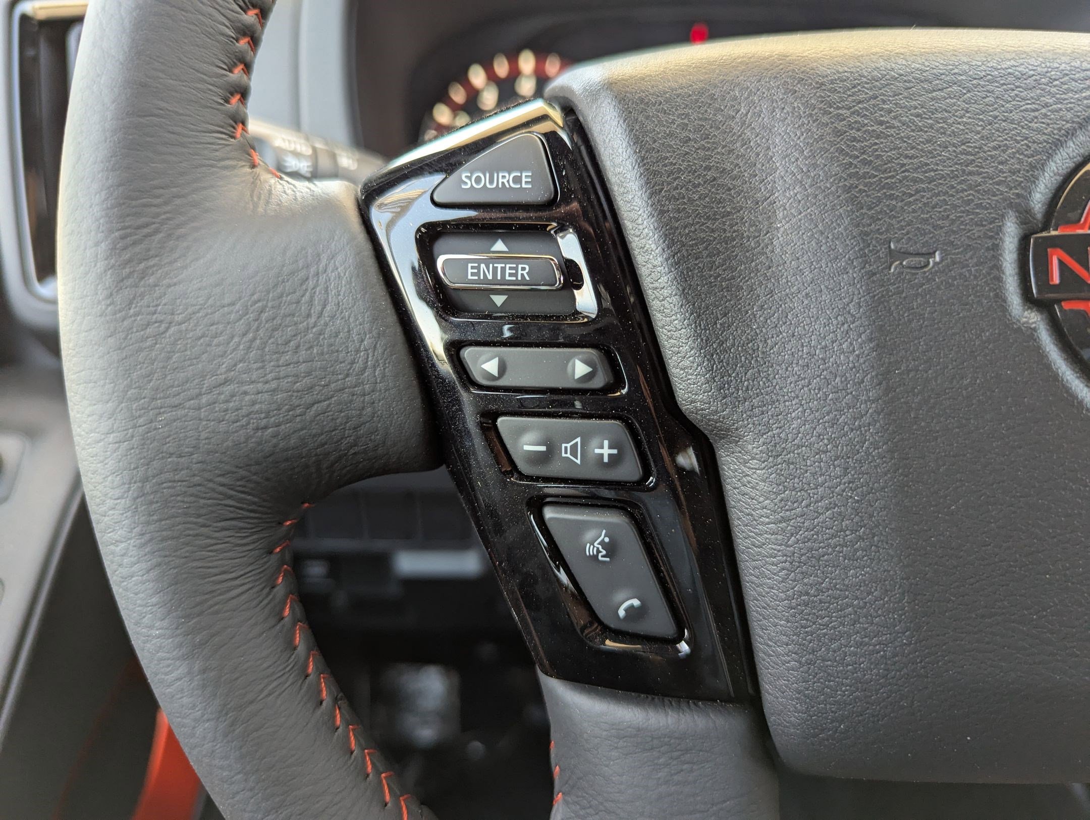 New 2025 Nissan Frontier Pro-X image 14