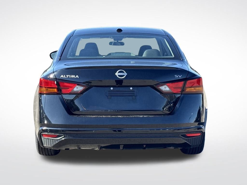 Used 2023 Nissan Altima 2.5 SV image 5