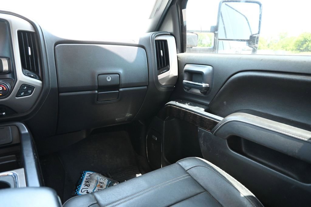 Used 2015 GMC Sierra 3500 Denali w/ Duramax Plus Package AWD/4WD image 21