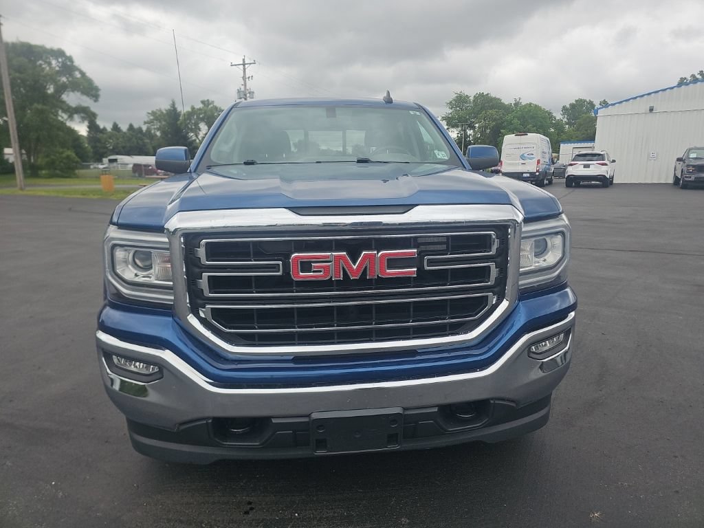 Used 2018 GMC Sierra 1500 SLE w/ SLE Value Package AWD/4WD image 2