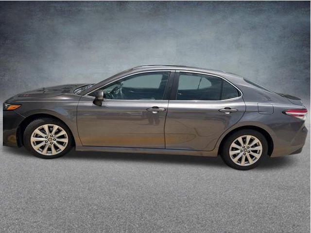 Used 2020 Toyota Camry LE FWD image 2