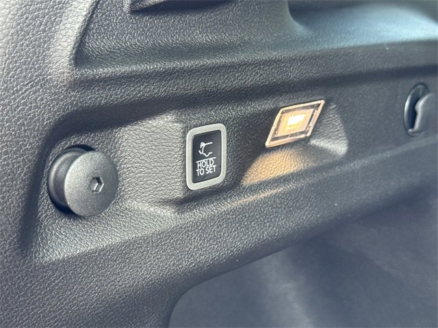 New 2025 Jeep Grand Cherokee L Limited w/ Trailer Tow Package image 33