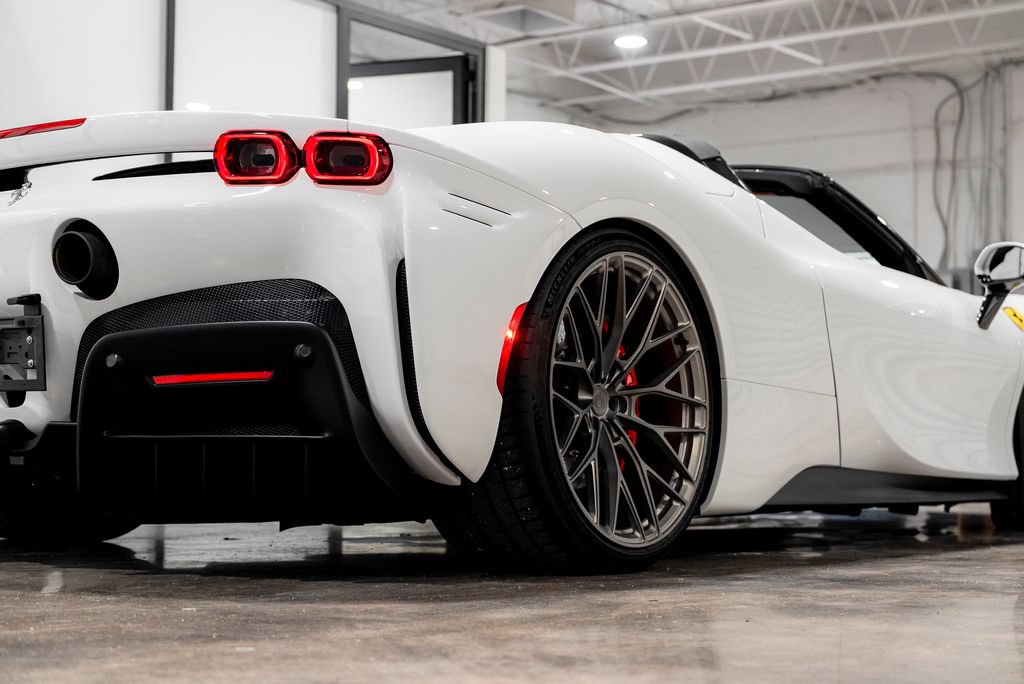 Used 2022 Ferrari SF90 Spider AWD/4WD image 26