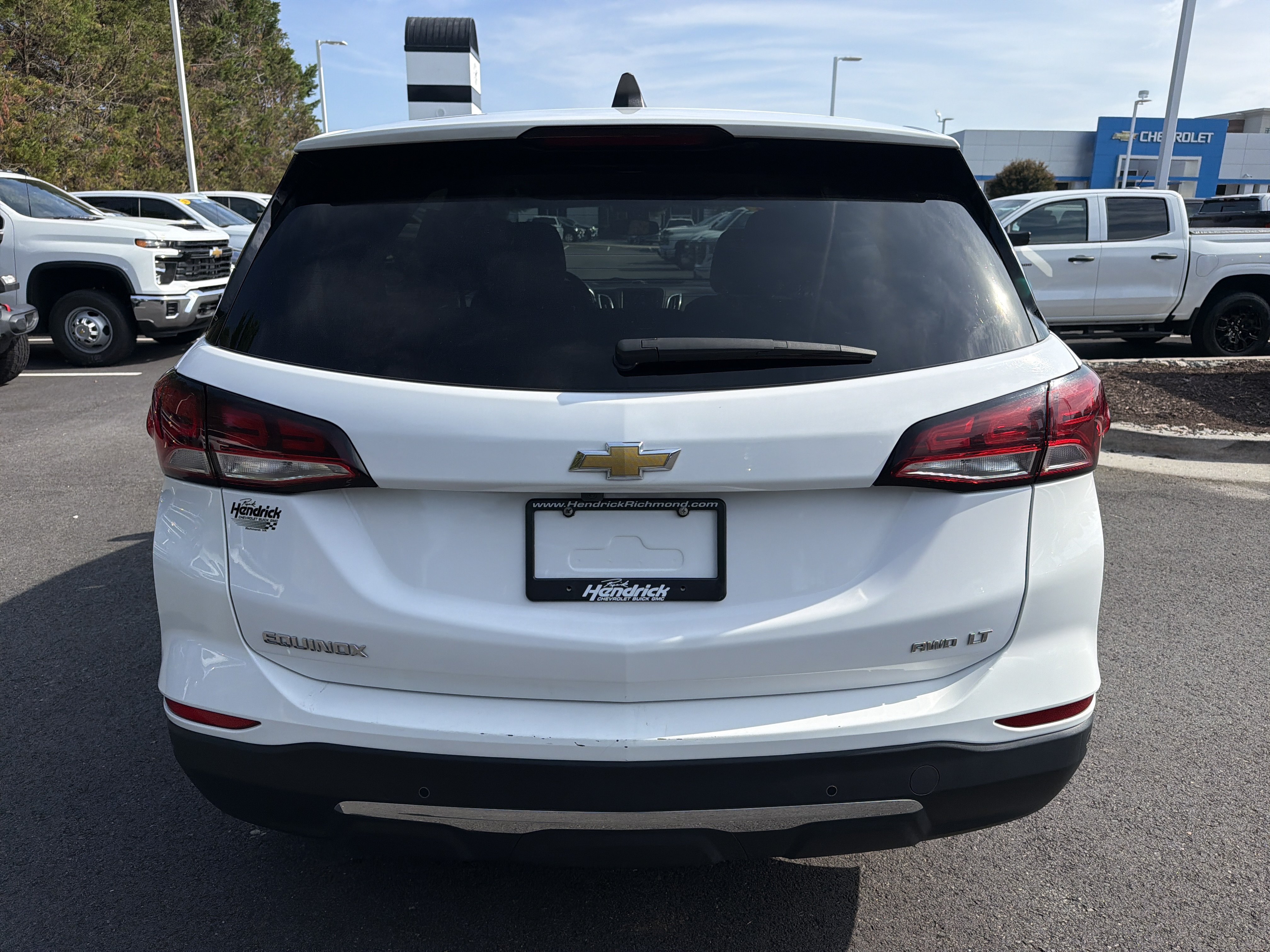 Used 2024 Chevrolet Equinox LT AWD/4WD image 9