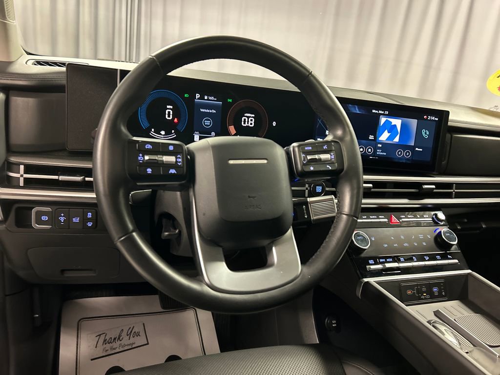 Used 2025 Hyundai Santa Fe XRT image 13