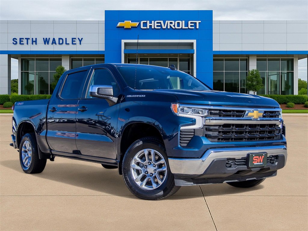 Used 2023 Chevrolet Silverado 1500 LT image 1
