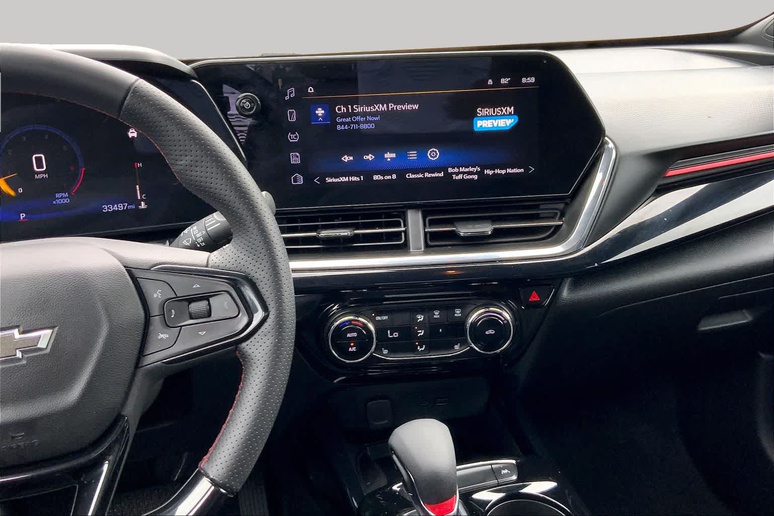 Certified 2025 Chevrolet Trax RS w/ Sunroof Package FWD image 7