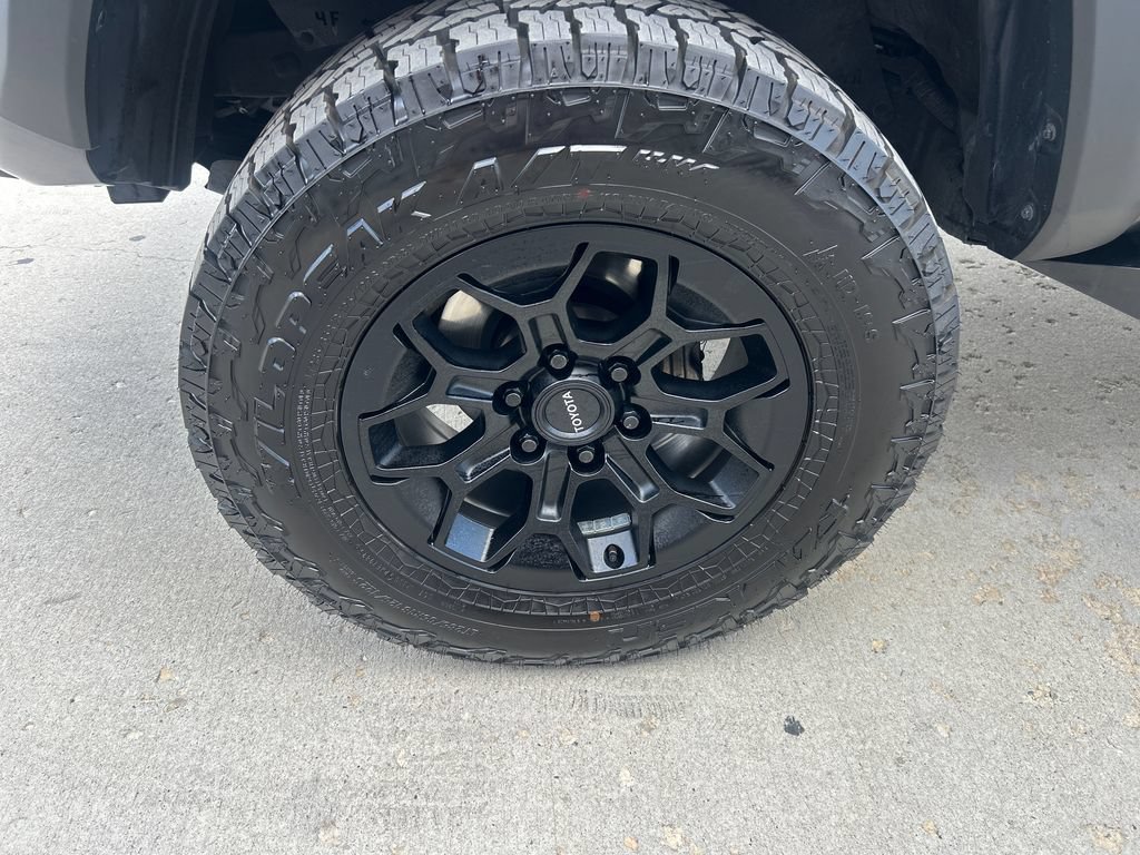 Certified 2022 Toyota Tacoma TRD Off-Road w/ Technology Package AWD/4WD image 15