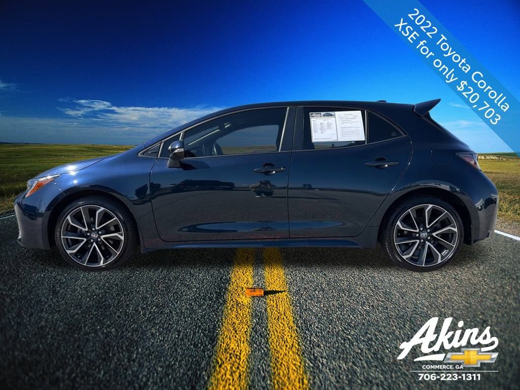 Used 2022 Toyota Corolla XSE image 10