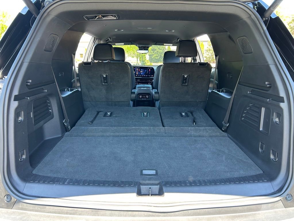 Used 2024 Chevrolet Traverse Z71 w/ Enhanced Driving Package image 44