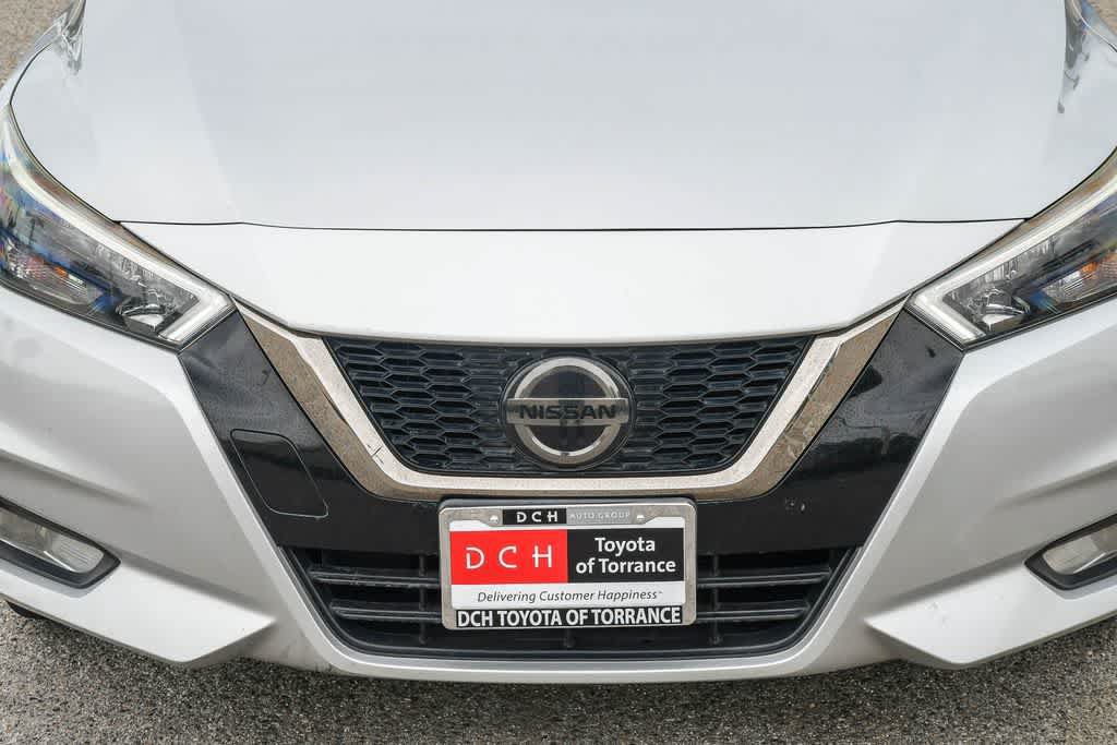 Used 2020 Nissan Versa SR FWD image 5