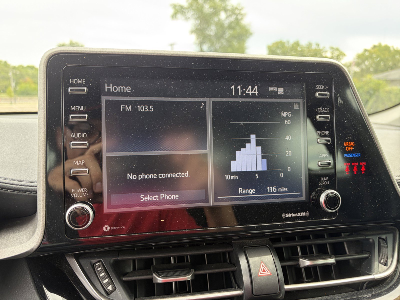 Used 2020 Toyota C-HR LE FWD image 17
