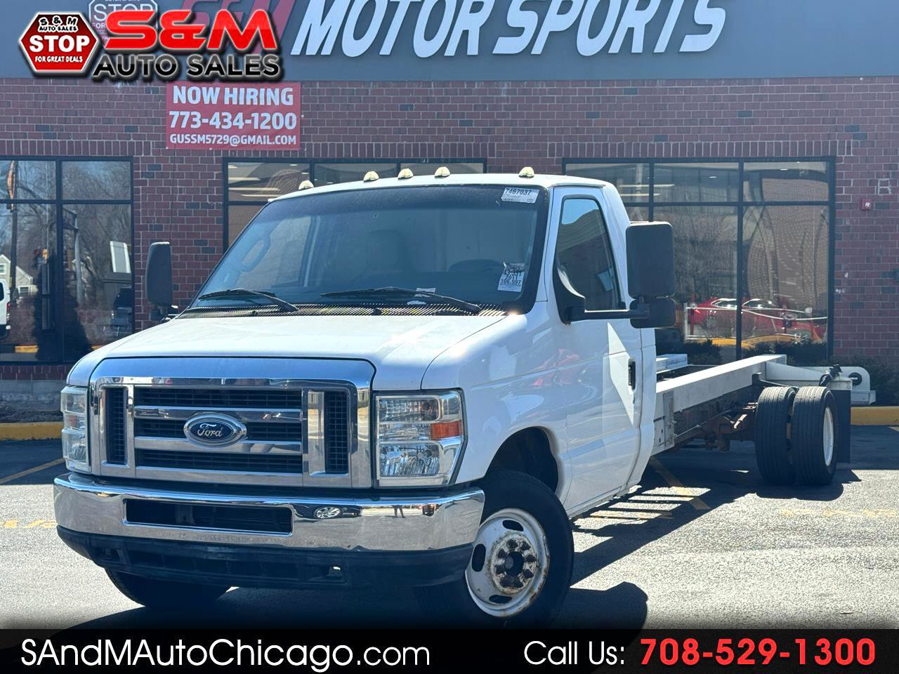 Used 2011 Ford E-450 and Econoline 450 Super Duty image 1