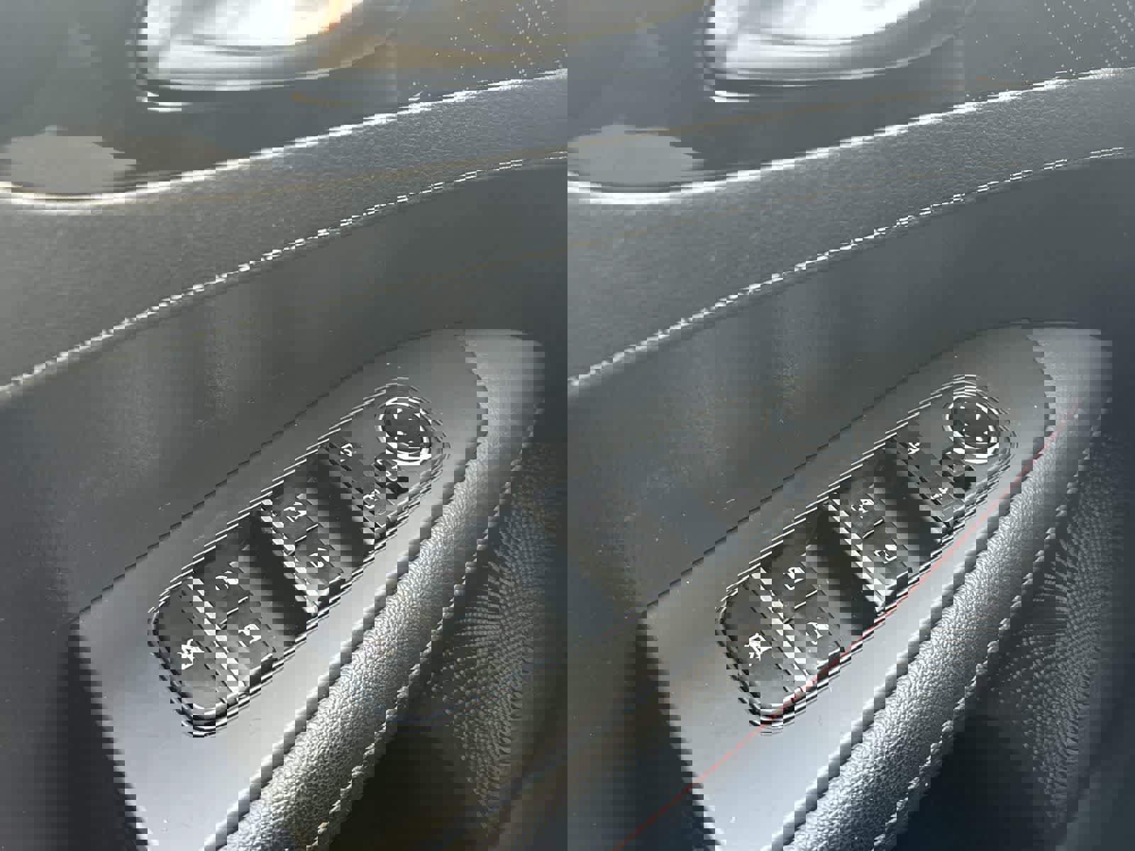 Used 2024 Kia Forte GT image 30