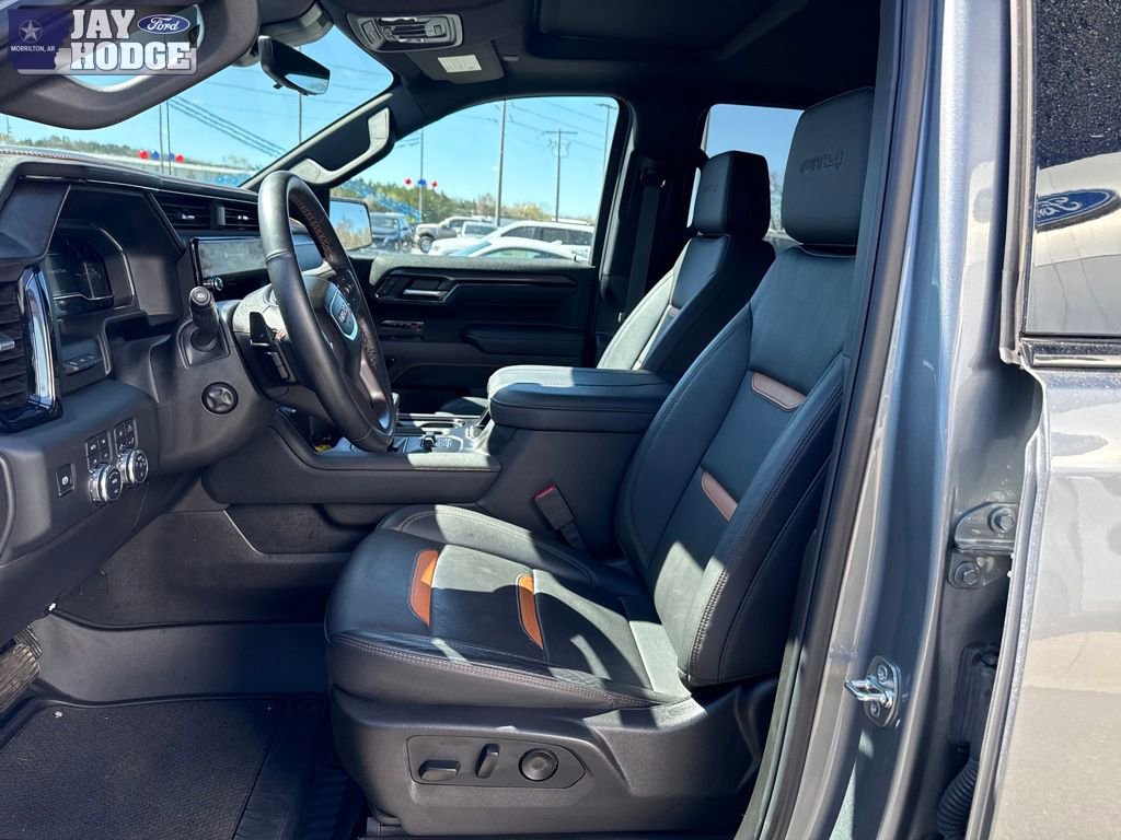 Used 2025 GMC Sierra 1500 AT4 w/ AT4 Premium Package AWD/4WD image 10