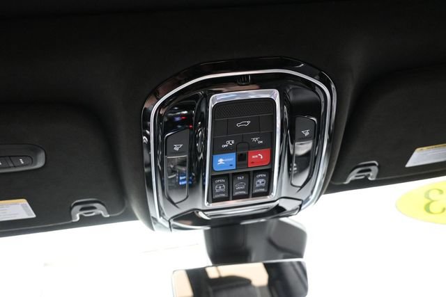 Used 2023 Jeep Grand Wagoneer Series II AWD/4WD image 12