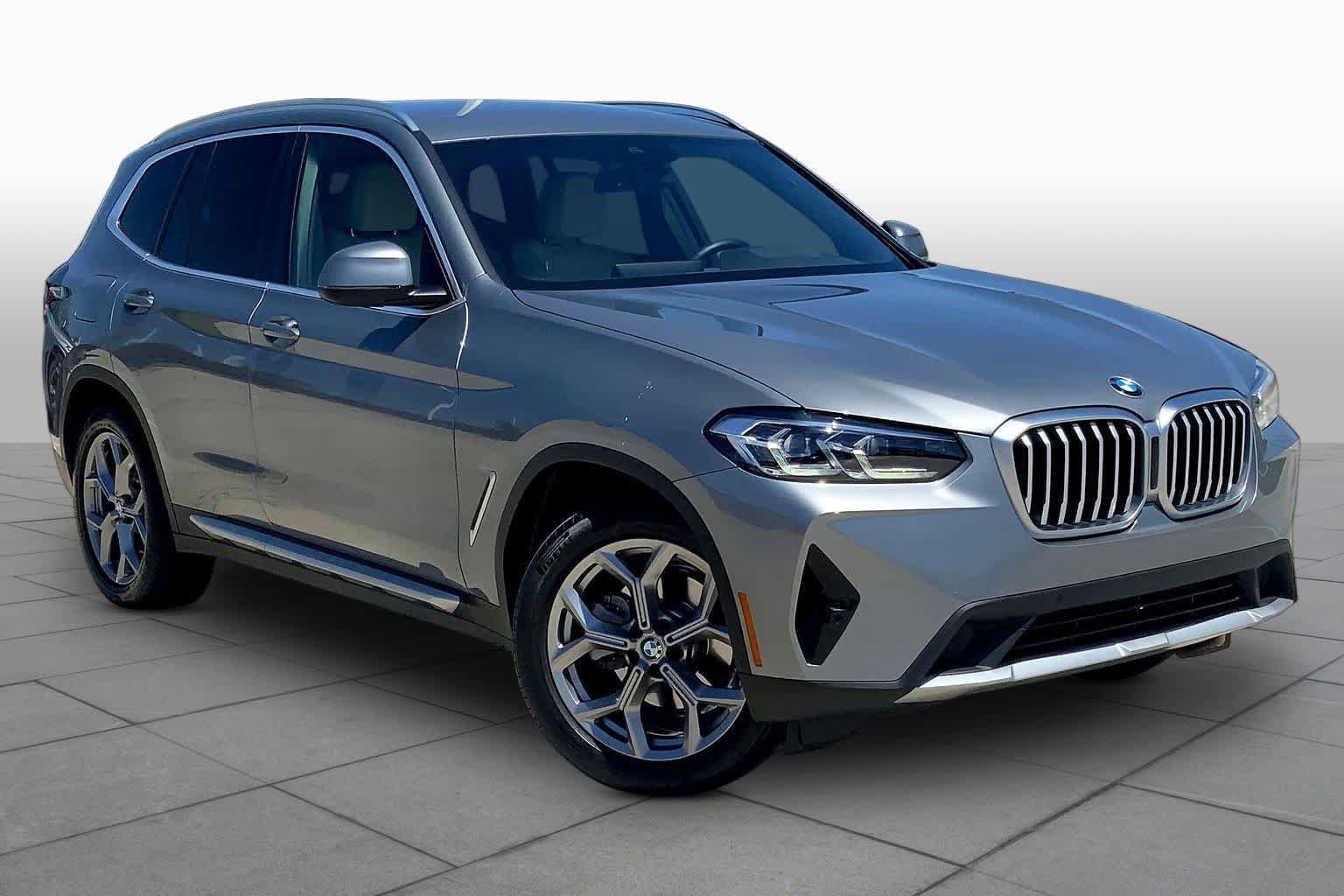 Used 2024 BMW X3 sDrive30i image 2
