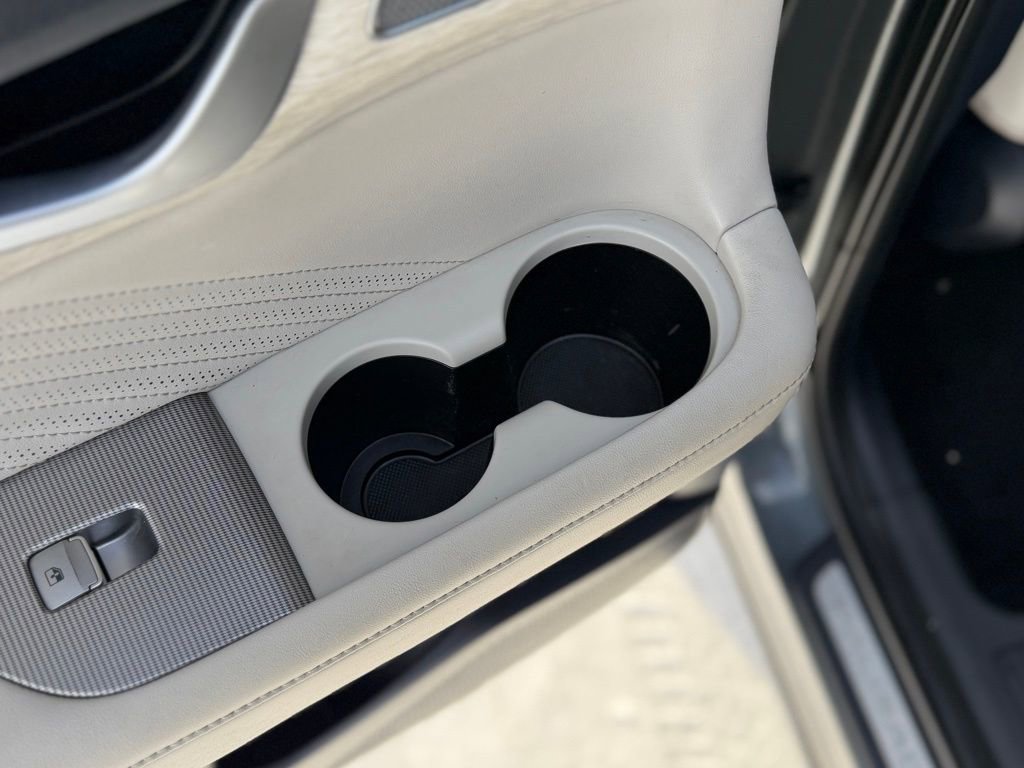 Used 2023 Hyundai Palisade Calligraphy image 16